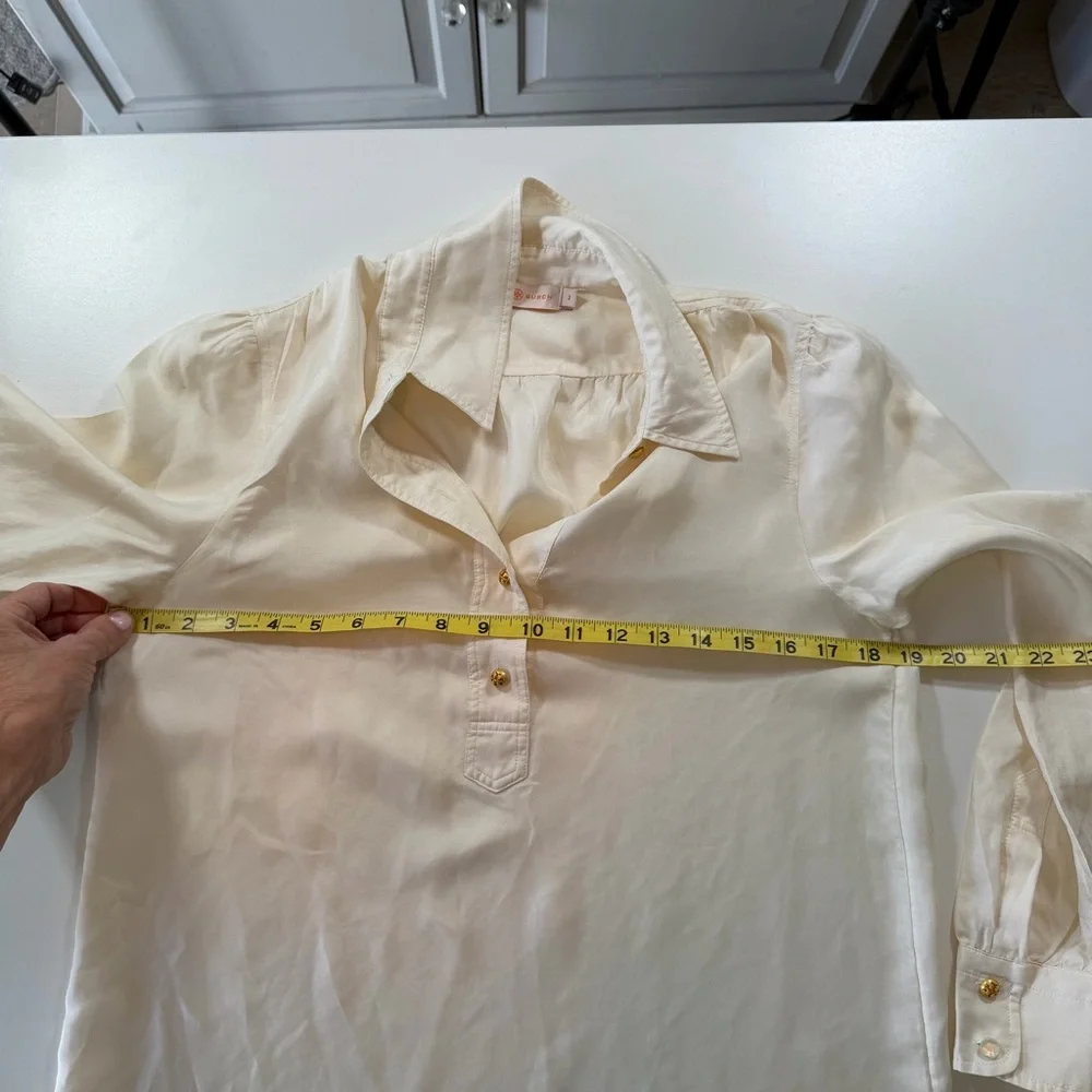 Tory Burch Silk Ivory Tunic Blouse Size 2 Gold Double-T Buttons